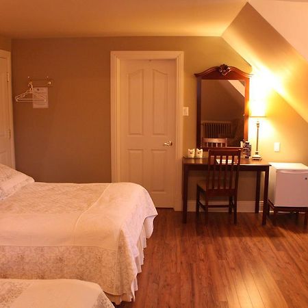 Auberge Chateau Lamontagne Sainte Anne-des-Chênes 外观 照片