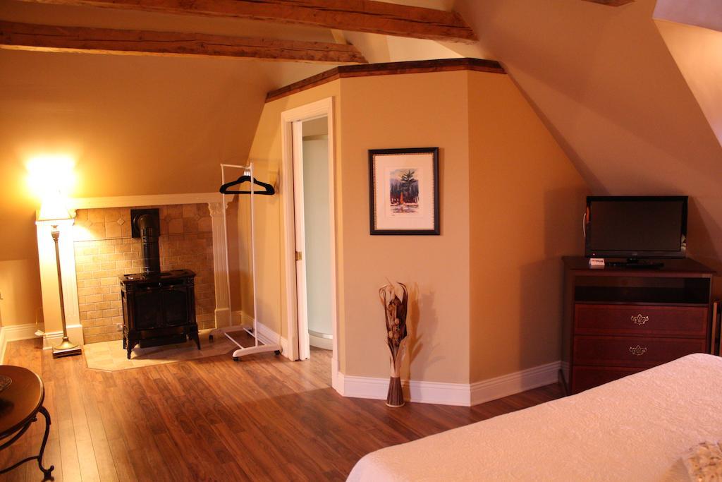 Auberge Chateau Lamontagne Sainte Anne-des-Chênes 客房 照片