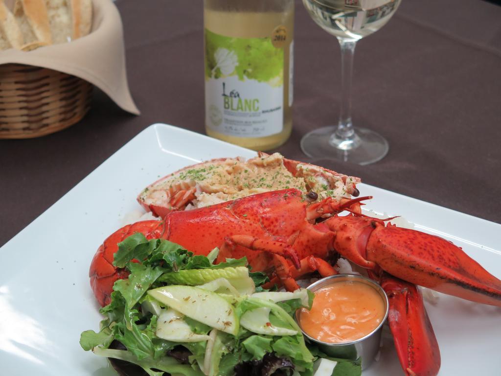 Auberge Chateau Lamontagne Sainte Anne-des-Chênes 外观 照片
