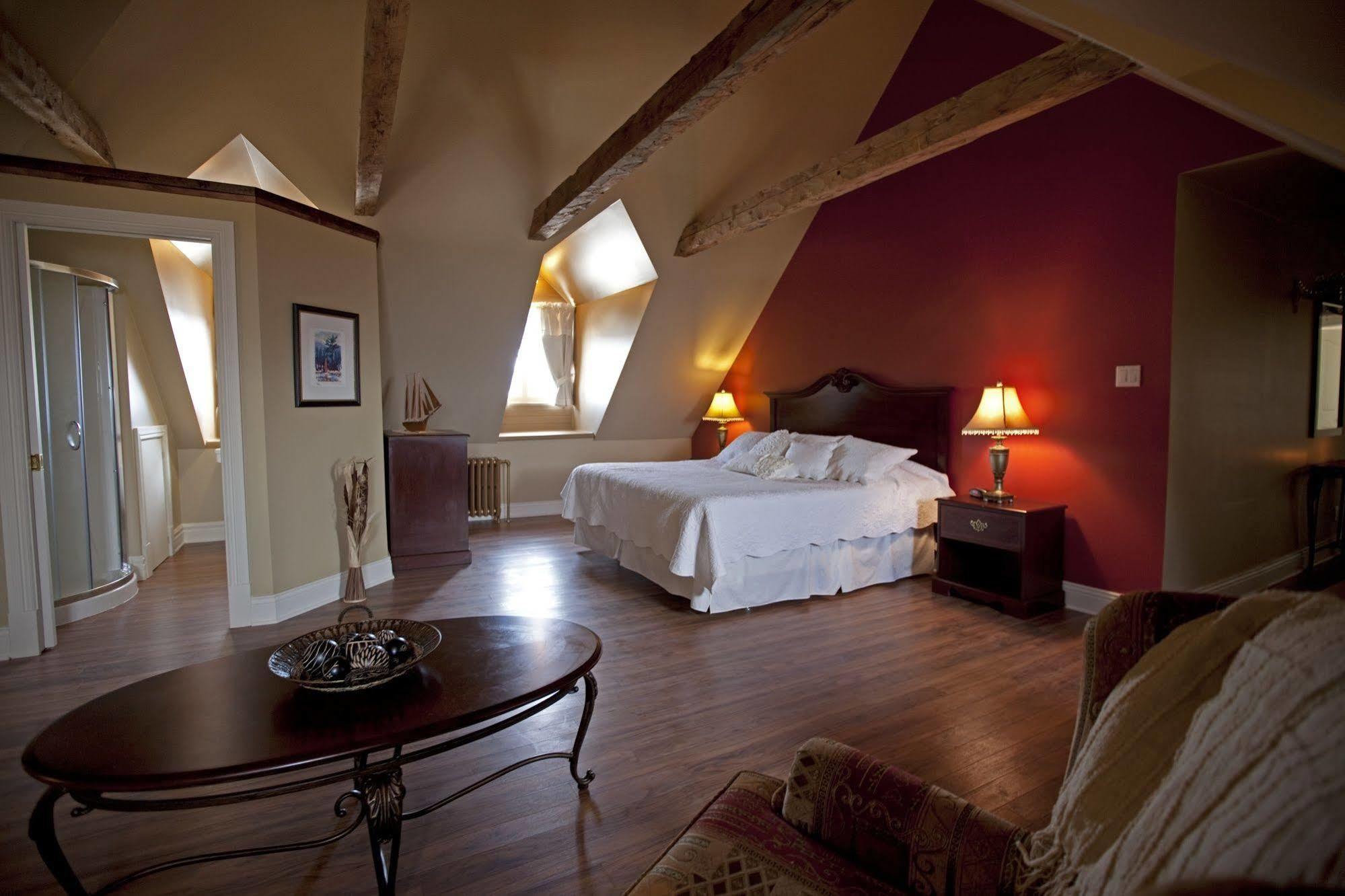 Auberge Chateau Lamontagne Sainte Anne-des-Chênes 外观 照片